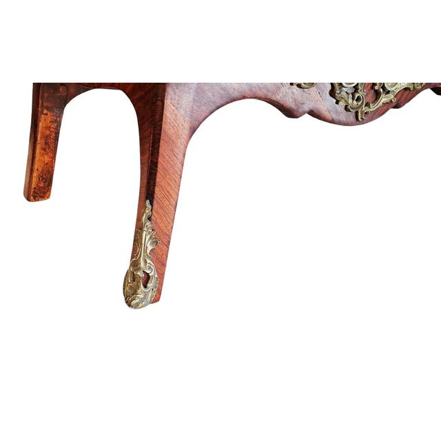 Napoleon III "Bombé" Secretaire – Floral Marquetry in Fine Woods and Gilded Bronzes – France, 19th Century A Napoleon III-...