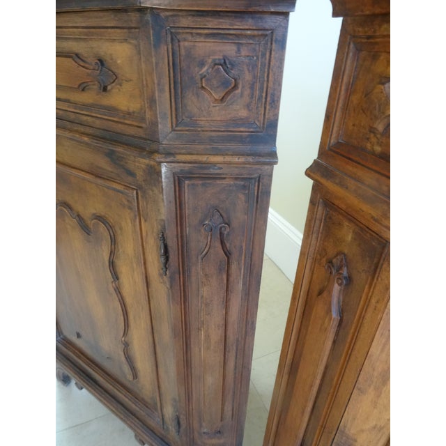 18th Century Style Italian Corner Cabinets - a Pair For Sale - Image 4 of 11