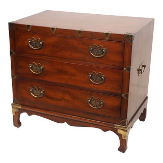 Fine Chinese Asia Modern Style Chest by Henredon C 1960/70's For Sale