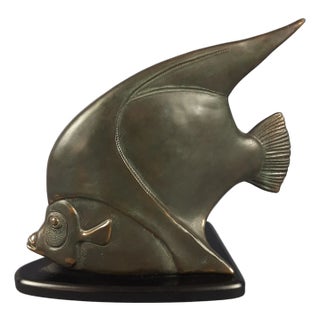 Vintage Tropical Fish Sculpture in Brass on a Black Base, 1960s-1970s For Sale