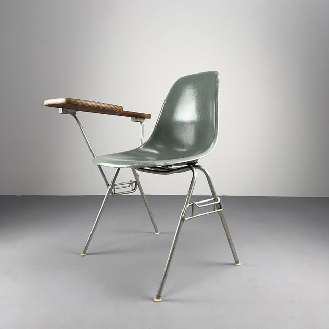 Vintage Model DSS-Ta Fiberglass Side Chair in Seafoam Green by Charles & Ray Eames for Herman Miller, 1950s For Sale - Image 12 of 12