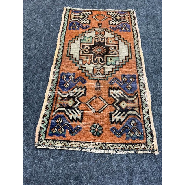 Turkish Yastik Rug 1'6" x 2'9" For Sale - Image 4 of 5