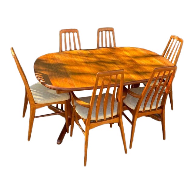 1970s Vintage Mid Century Danish Modern Teak Dining Set Table & Chairs - Set of 7 For Sale