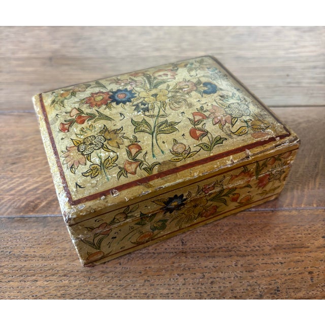 Antique Wood and Gesso Hand Painted Floral Box For Sale In Naples, FL - Image 6 of 10