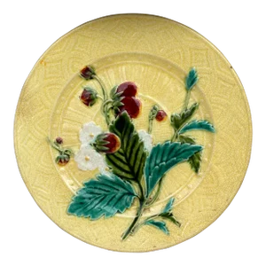 Majolica Strawberries Plate Sarreguemines, Circa 1880