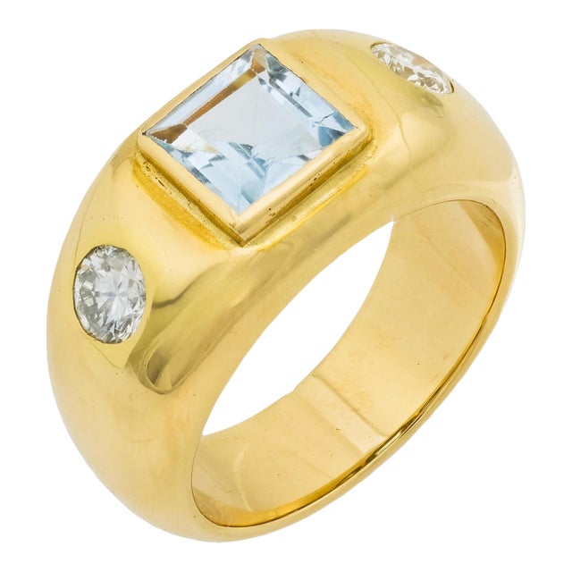 Vintage Aquamarine Diamond 18k Yellow Gold Three Stone Ring, Size 5 For Sale