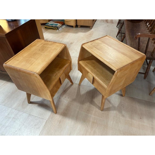 1940s Pair of Heywood Wakefield 'Kohinoor' Nightstands For Sale - Image 13 of 14