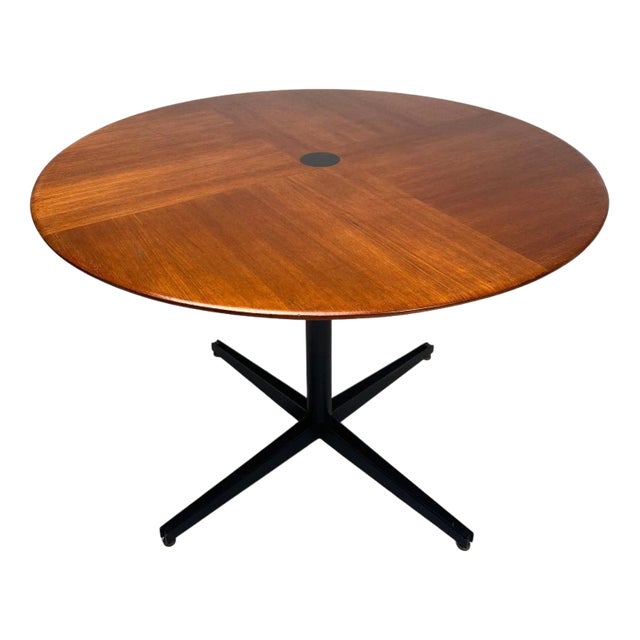Round Mod. T41 Table in Rosewood attributed to Osvaldo Borsani for Tecno, Italy, 1958 For Sale