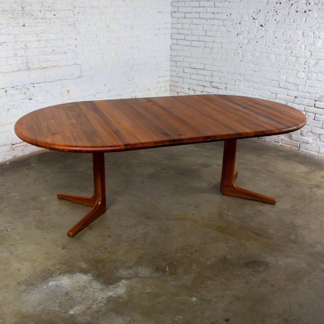 Mid-20th Century Scandinavian Modern Dining Table Solid Teak Round to Oval Expanding by Glostrup Mobelfabrik For Sale - Image 15 of 18