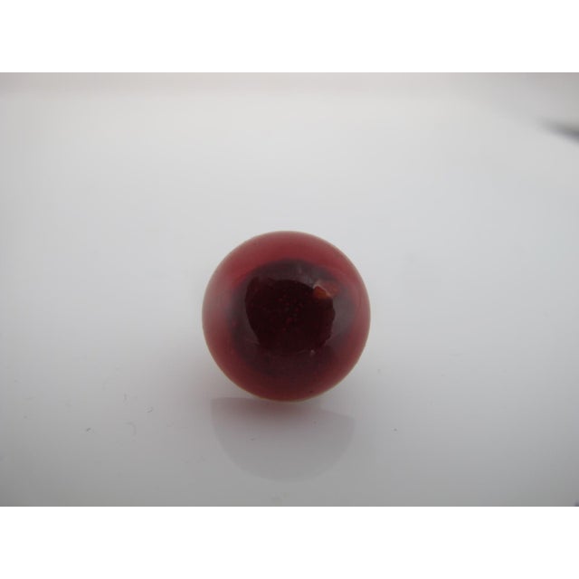 Black Chinese Carved Glass Koi Fish Overlay Snuff Bottle With Red Stopper For Sale - Image 8 of 8