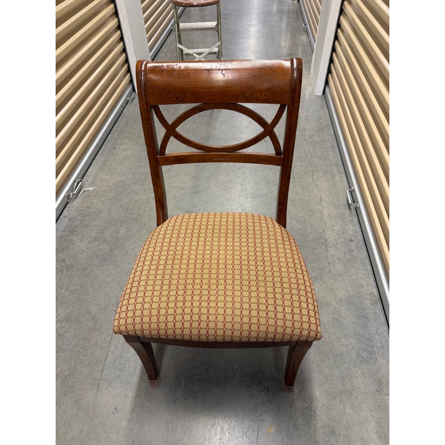 Stickley Geneva 60” Round Dining Table With 6 Bradford Chairs and Custom Glass Top-Bristol Finish For Sale - Image 16 of 18