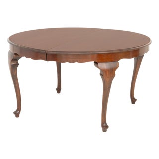Queen Anne Style Vintage Mahogany Circular Dining Table For Sale