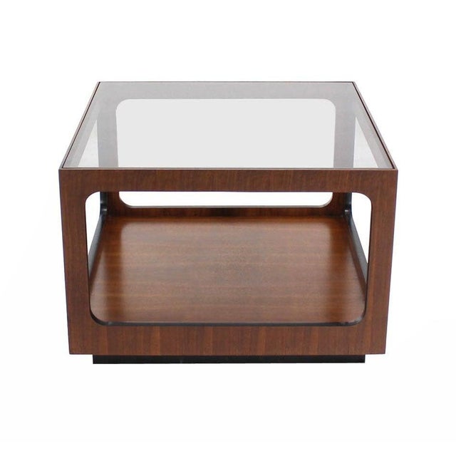 Mid-Century Modern Mid Century Modern Square Cube Walnut Base Glass Top Coffee Side End Lamp Table For Sale - Image 3 of 7