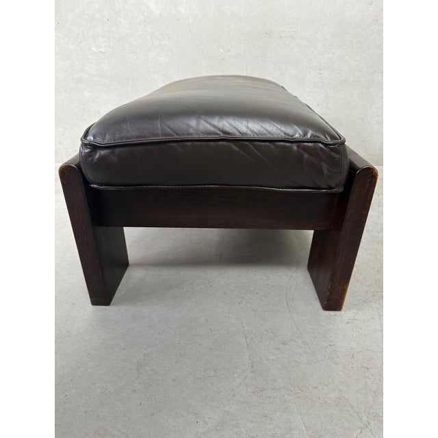 Set of Lounge Chair and Ottoman in Brown Leather and Oak by Harry de Groot for Leolux, 1970s For Sale - Image 17 of 18