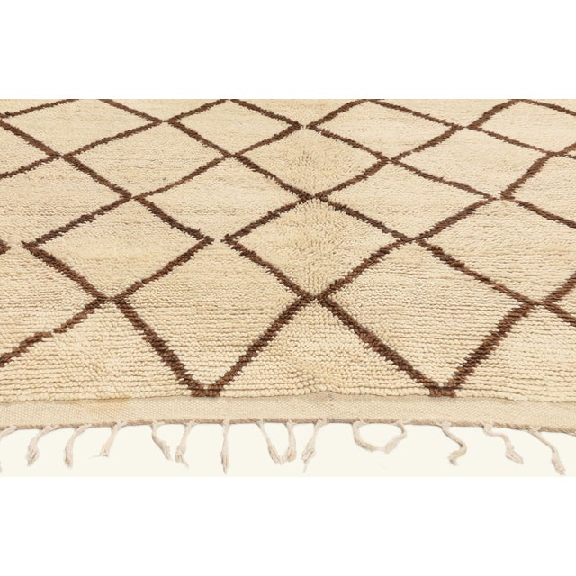 Berber Tribes of Morocco Vintage Azilal Moroccan Rug, 06'05 X 07'11 For Sale - Image 4 of 10