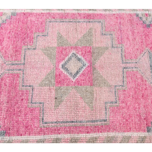 1960s Vintage Pink Geometric Turkish Hand-Knotted Runner For Sale - Image 5 of 9