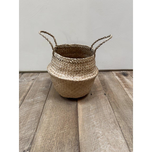 2020s Foldable Seagrass Basket, Set of 3 For Sale - Image 5 of 11