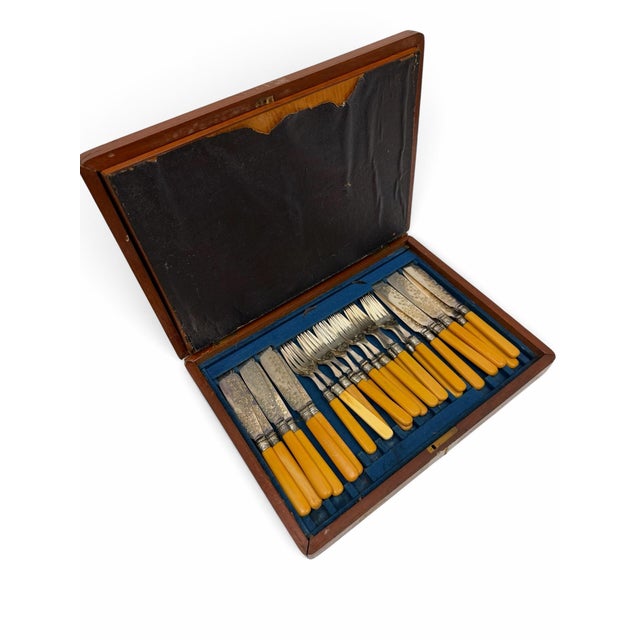 Victorian Antique Victorian Fenton Brothers Sheffield 25-Pc Fish Service Master Canteen Set For Sale - Image 3 of 8