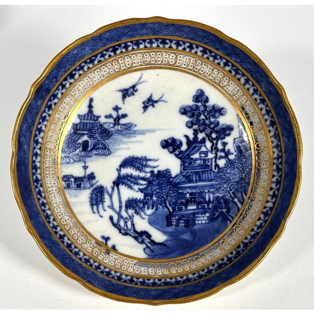 18th Century Chinese Export Blue & White Tea Bowls and Underplates With English Clobbering - Set of 5 For Sale - Image 4 of 13