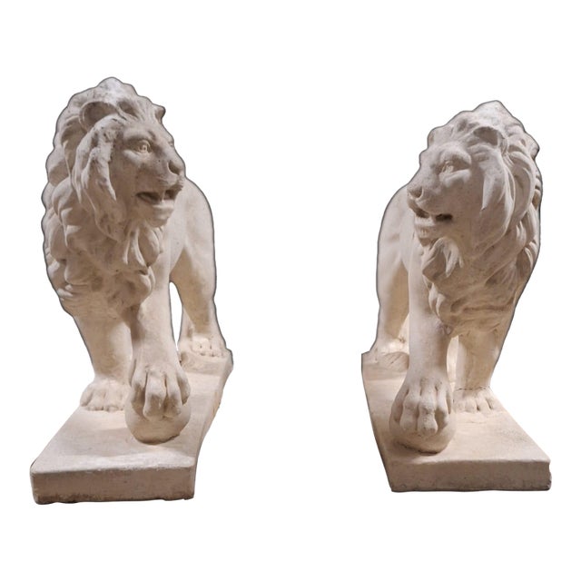 1930 Limestones Lion Statue - Set of 2 For Sale