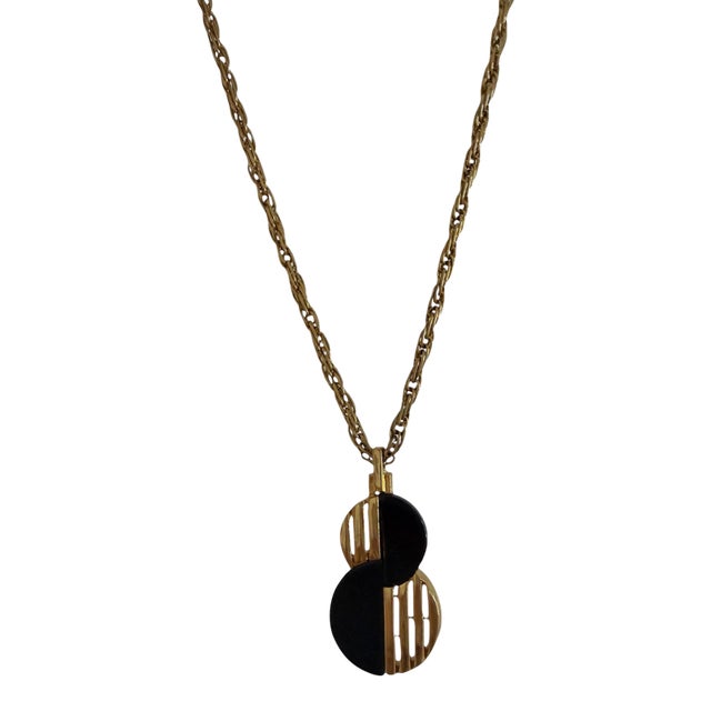 Vintage Signed Crown Trifari Gold Tone Rope Chain Necklace With Black Bakelite For Sale
