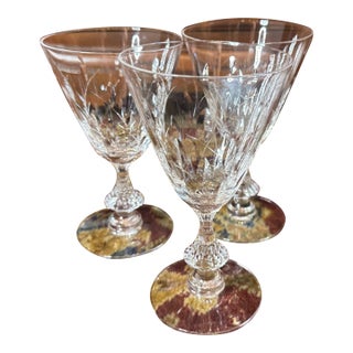 Mid 20th Century Duncan & Miller Willow Crystal Wine Glasses – Starter Set of 3, Elegant Etched Stemware For Sale