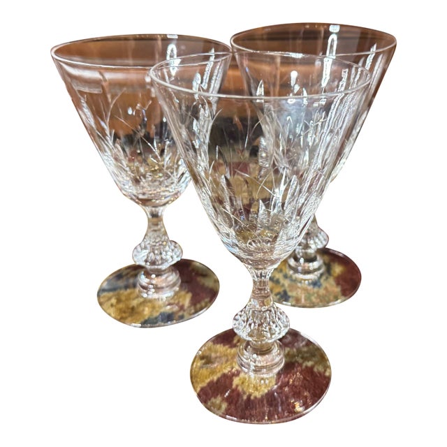 Mid 20th Century Duncan & Miller Willow Crystal Wine Glasses – Starter Set of 3, Elegant Etched Stemware For Sale