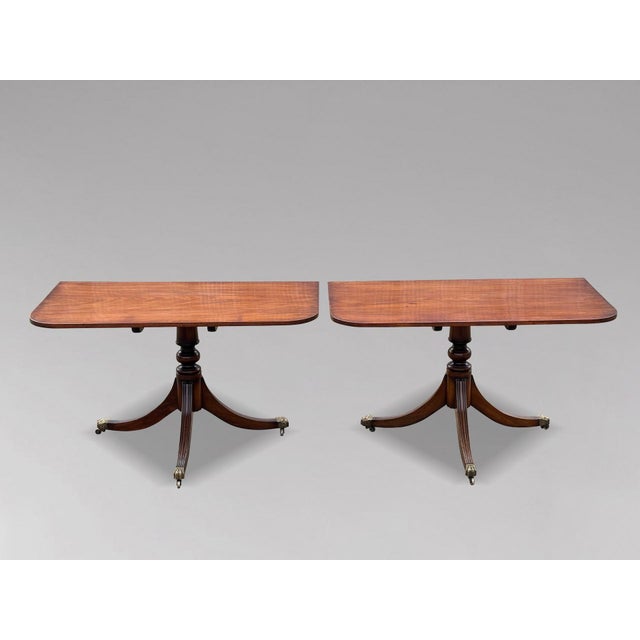 Fine Early 19th Century Georgian Solid Mahogany Twin Pedestal Dining Table A good quality elegant early 19th-century late...