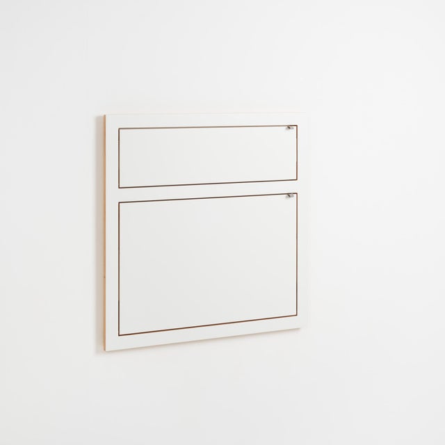 What would a library be without a small place to study? So what would the Fläpps shelves 80x80-2 and 80x80-3 be without...