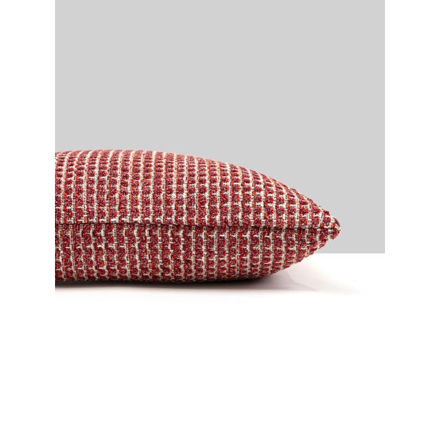 Performance fabric never looked chicer with our Heatherton woven. Featuring 14 fashionable colorways in recycled acrylic...