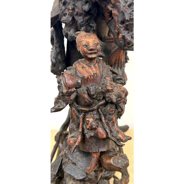 Monumental Chinese Rootwood (Burl) Daoist Sage with Attendants, Late Qing For Sale In Greensboro - Image 6 of 18
