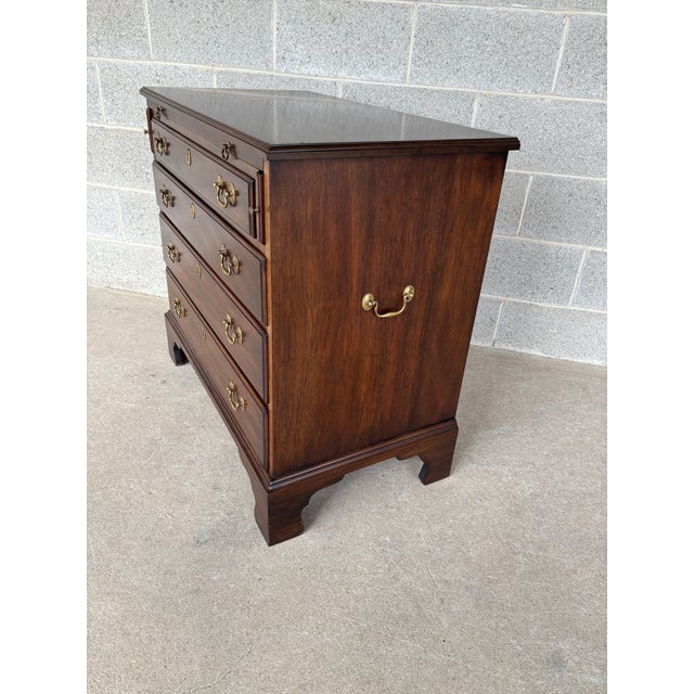 (A) Henkel Harris Mahogany Bracket Foot 4 Drawer Bachelor Chest For Sale In Philadelphia - Image 6 of 12