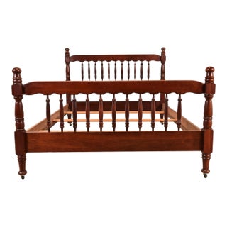 Ethan Allen Style American Colonial Carved Mahogany Full Size Spindle Bed For Sale
