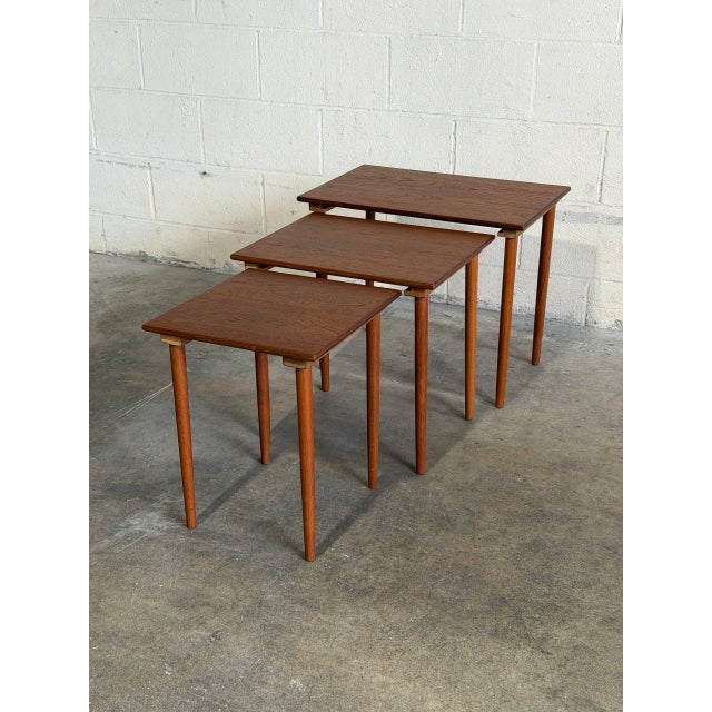 Teak Nesting Tables Set of 3 Vintage Danish Mid-Century Modern 1960s For Sale In Los Angeles - Image 6 of 11