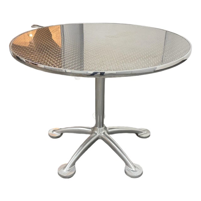 Jorge Pensi for Amat-3/Knoll International Aluminum Table For Sale