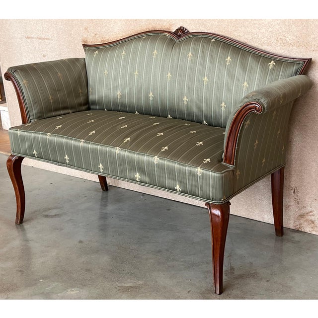 Early 20th Century Carved Mahogany Window Seat For Sale - Image 16 of 18