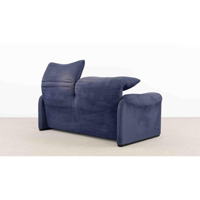 Maralunga 2-Seater Sofa by Vico Magistretti for Cassina, 2000s For Sale - Image 9 of 18