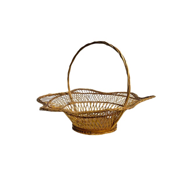 Vintage French Handwoven Star Shape Rattan Basket With Handle – Folk Art Decorative Bowl For Sale - Image 6 of 11