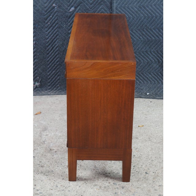 Antique Globe Wernicke American Walnut Barrister Bookcase Lawyer Bookshelf 811 For Sale - Image 10 of 12