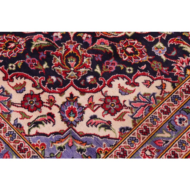 1960s 9'9" X 12'9" Hand-Knotted Wool Area Rug - Traditional Medallion For Sale In New York - Image 6 of 8