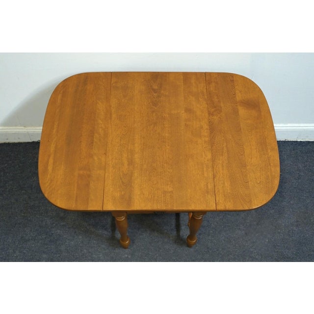 Ethan Allen Heirloom Nutmeg Maple Colonial Early American 35" Drop Leaf Pembroke Accent End Table 10-8544 For Sale - Image 13 of 16