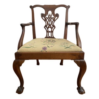 Antique Mid-1700s British Chippendale Mahogany Dining Chair With Arms For Sale