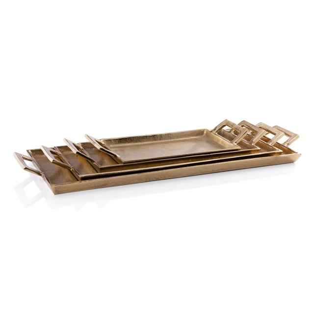 Sleek and modern, the La Réserve Aluminum Tray is designed for both functionality and style. The textured finish adds...
