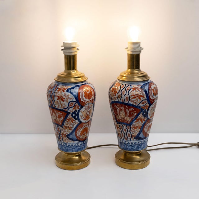 Meiji Imari Porcelain Vases with Gilt Bronze Mounts, Japan, 1800, Set of 2 For Sale - Image 4 of 8