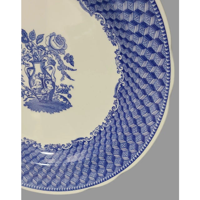 Neoclassical Late 20th Century Blue & White Neoclassical Spode "Portland Vase" Floral Urn Collectable Plate, Made in England For Sale - Image 3 of 11