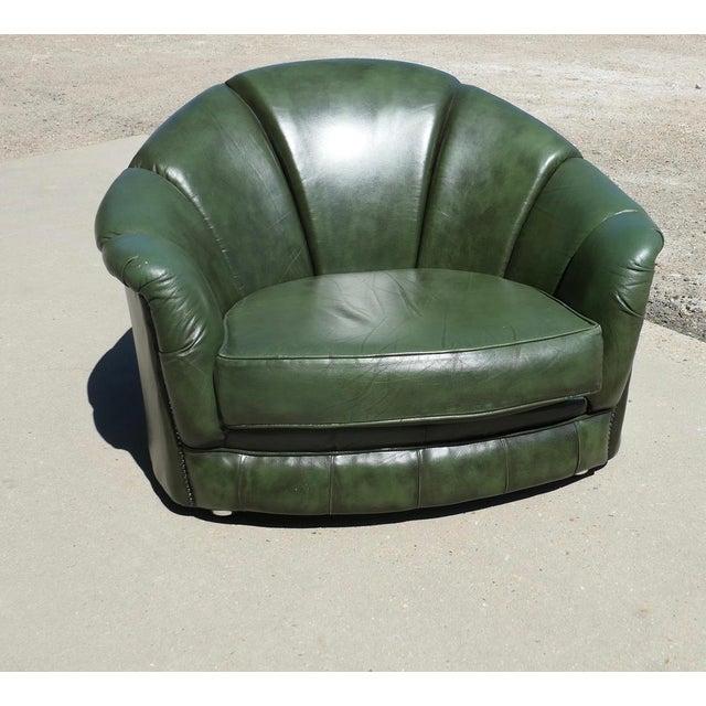 Mid-Century Italian Fan Back Club Chair in Leather For Sale - Image 3 of 8
