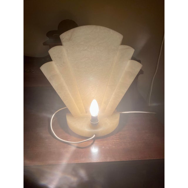 1960s Mid-Century Art Deco Style Lamp in Clear Stone, Italy, 1960s For Sale - Image 5 of 7
