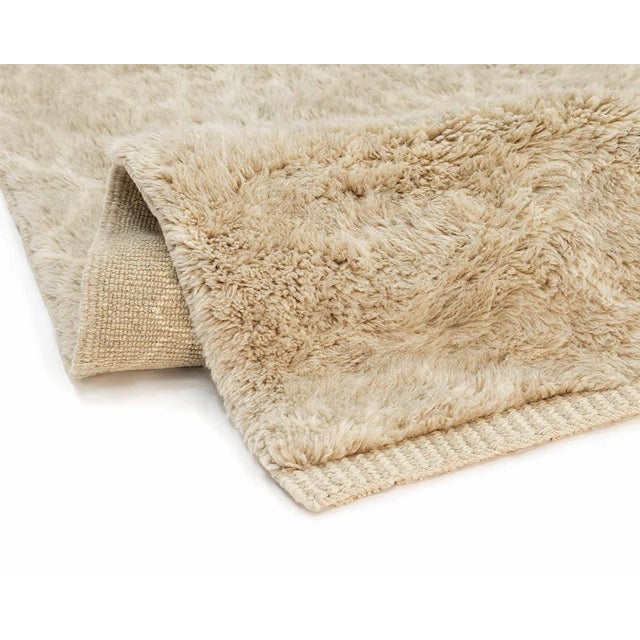 Contemporary Hand-Knotted Wool Premium Rug by Azele Studio For Sale - Image 3 of 10