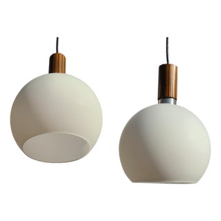 1960s Pair of Large Open Frost Glass Globes With Gruvwood Finials From Light Craft of California For Sale