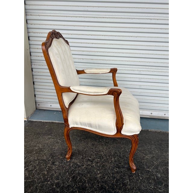 Rococo Vintage Louis XV Chair With White Silk Stripe Fleur De Lis For Sale - Image 3 of 9